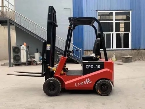 Camión elevador eléctrico autocargado 1,5-3 toneladas para carga y descarga en almacén