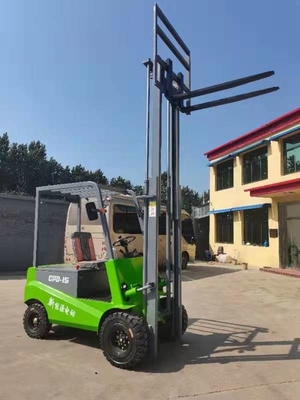 El cliente demanda 2.5 toneladas 3.5 toneladas de carretillas elevadoras eléctricas con conector para paletas hidráulicas