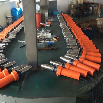 Requisitos del cliente Máquina de soldadura de geomembrana de HDPE LDPE para tiendas de materiales de construcción