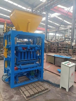 Máquina automática de fabricación de ladrillos de alto rendimiento con capacidad de producción de 4480 piezas / 8 horas