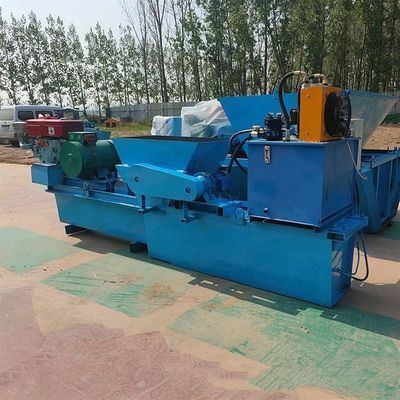 Tres trabajadores de la construcción eligen la máquina de revestimiento de canales de canales de drenaje automático