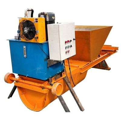 Máquina de formación de zanjas de cemento acuático en forma de U autopropulsada para revestimiento de hormigón de canales
