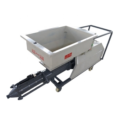 Máquina de rociado de mortero eléctrico de 130L de capacidad de trampolín para una distancia de transporte vertical de 60M