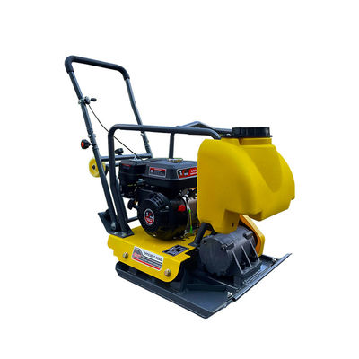 Compactor de placas de tierra vibrante de gasolina con alta eficiencia de funcionamiento 965*600*1370mm