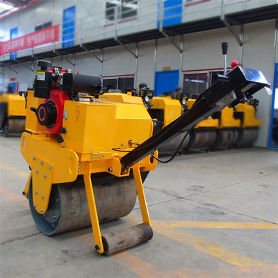 0.8 toneladas de rodillo vibratorio de tambor único con capacidad de calibración del 30%