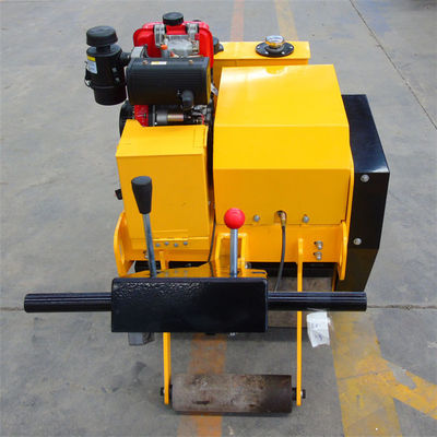 0.8 toneladas de rodillo vibratorio de tambor único con capacidad de calibración del 30%