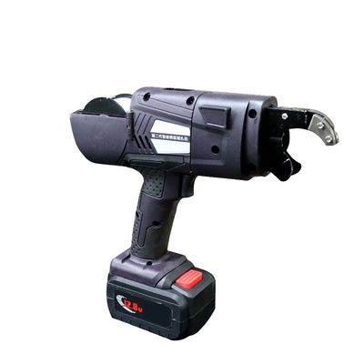 El cliente requiere una máquina de flexión automática de alambre de acero con rebordón de estribo.