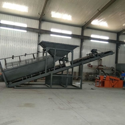 Máquina de cribado de piedra de apoyo de peso de 1800 kg para proyectos de construcción a pequeña escala