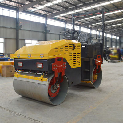 Capacidad del tanque de combustible de 19L Pequeño mini compactador vibratorio rodante para pavimento suave