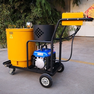 Máquina automática de marcado de carreteras pintura en aerosol de líquido frío con diseño de motor de gasolinera